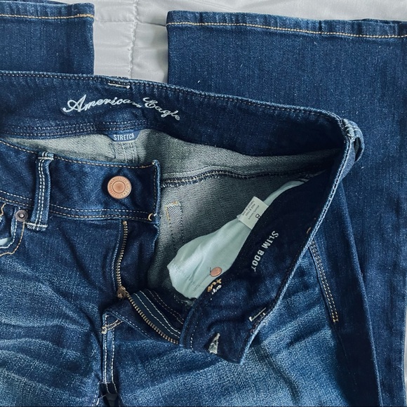 American Eagle slim bootcut lowrise jeans - Picture 3 of 3